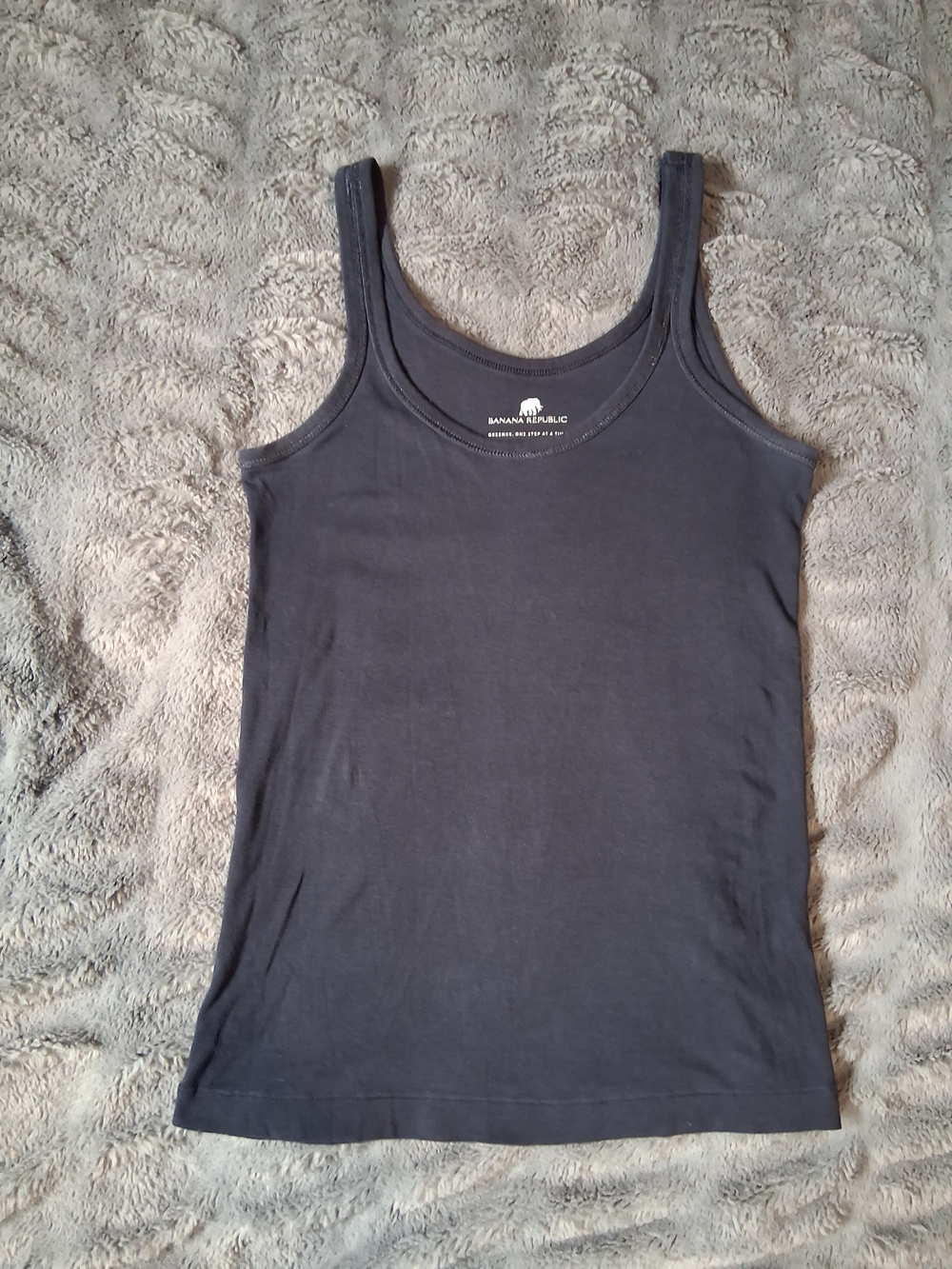 Banana Republic Women's Charcoal Gray Scoop Neck Tank